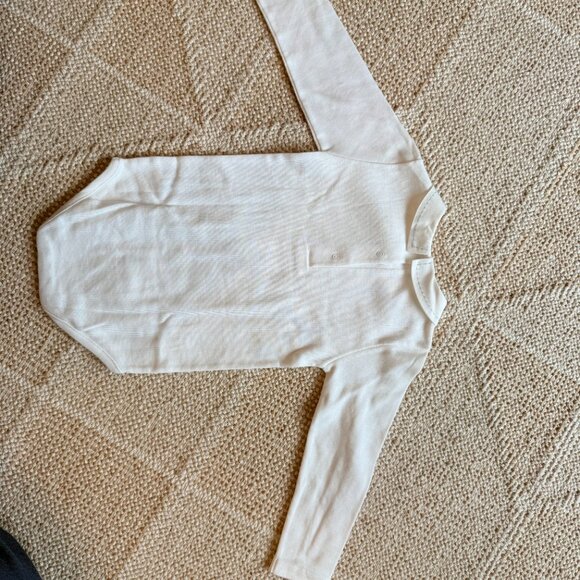 Purete du Bebe onesie size 24mo - Picture 3 of 3